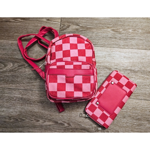 Handbags - NWOT Set Matching Pink Backpack n Wallet, Checkered